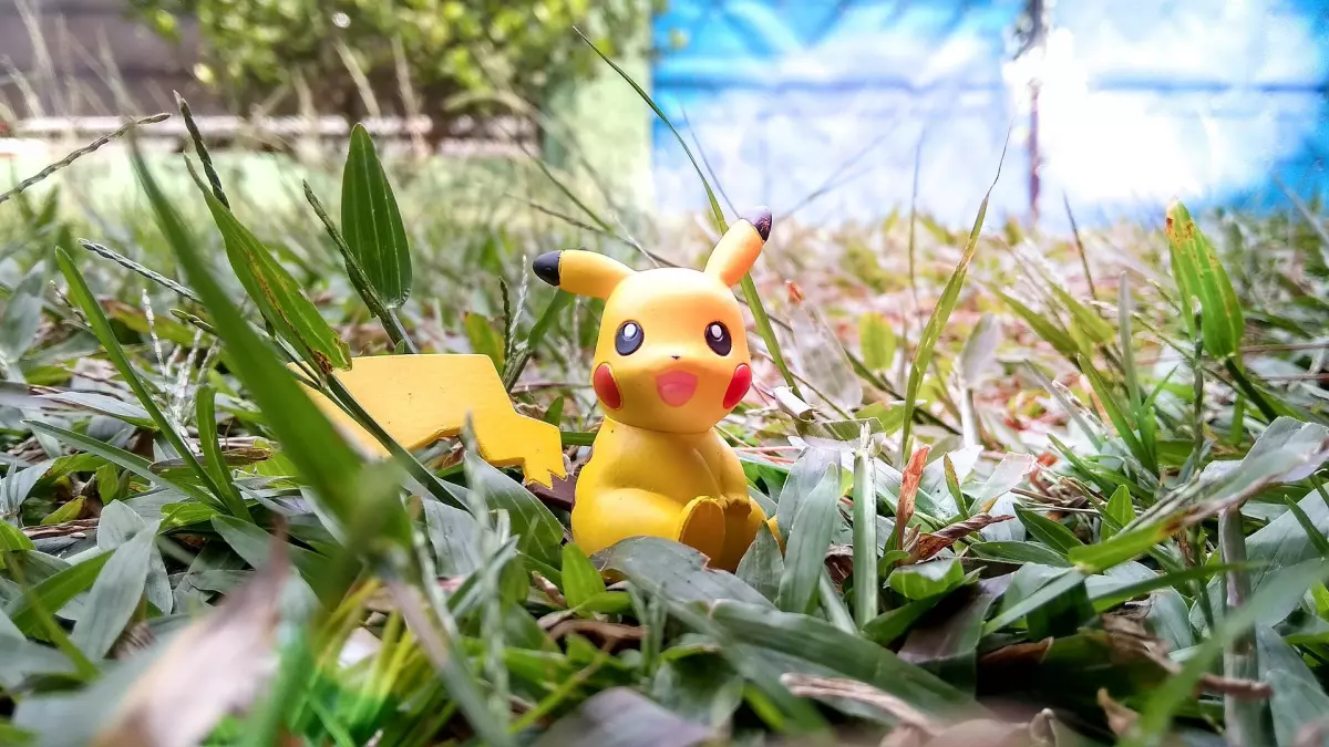 ¡Derechos Animales ya! - Miniatura de Pikachu sobre la hierba